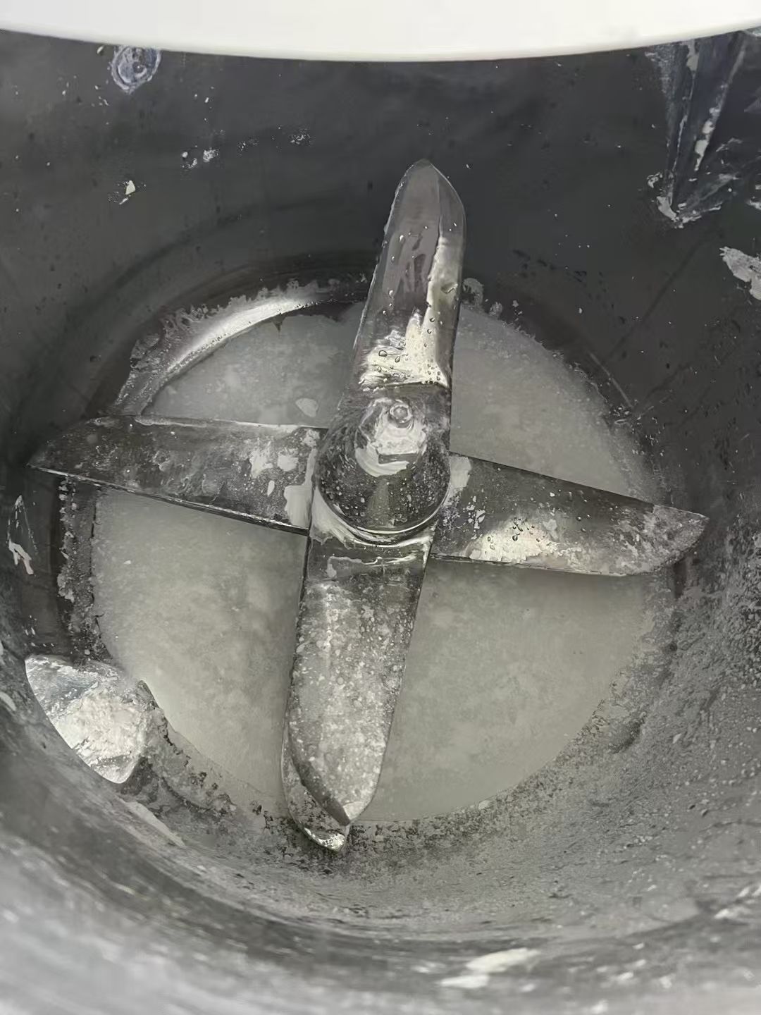 轉(zhuǎn)讓二手高速混合機(jī) 一臺容積100L帶加熱立式高速混合機(jī)