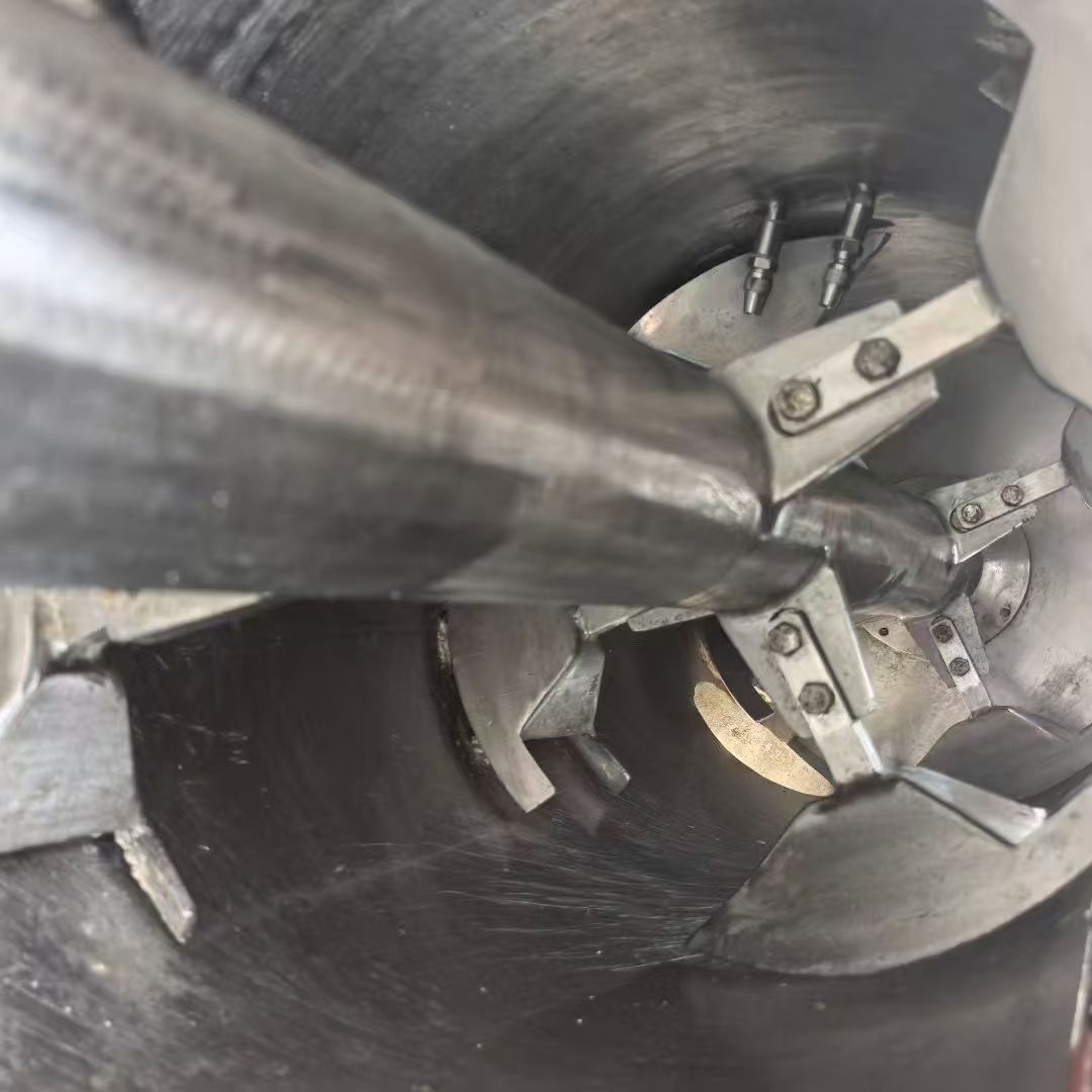 轉(zhuǎn)讓二手犁刀混合機 一臺容積600升上海升立產(chǎn)臥式犁刀混合機