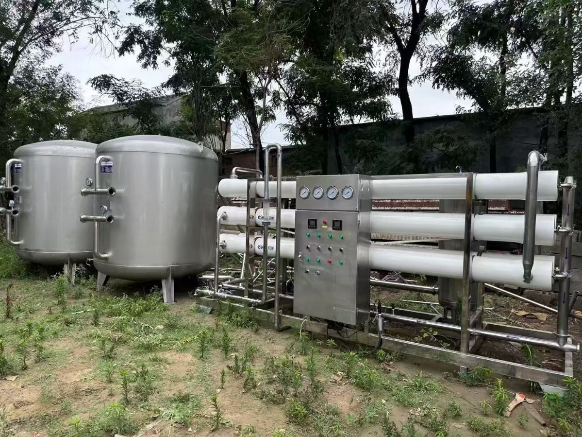 轉(zhuǎn)讓二手單機水處理 一臺處理量18噸食品級反滲透水處理