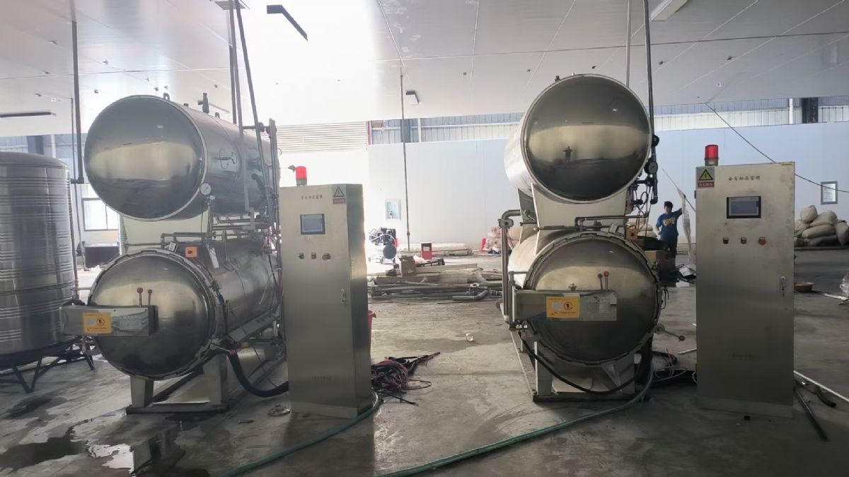 轉讓二手雙層殺菌鍋 兩套容積1.32立方全自動電加熱雙層殺菌鍋