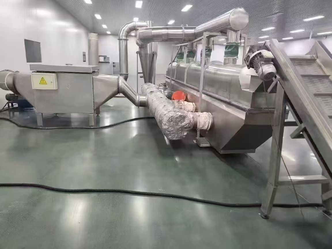 轉(zhuǎn)讓二手流化床干燥機(jī) 一套0.6米X6米食品級振動(dòng)流化床干燥機(jī)