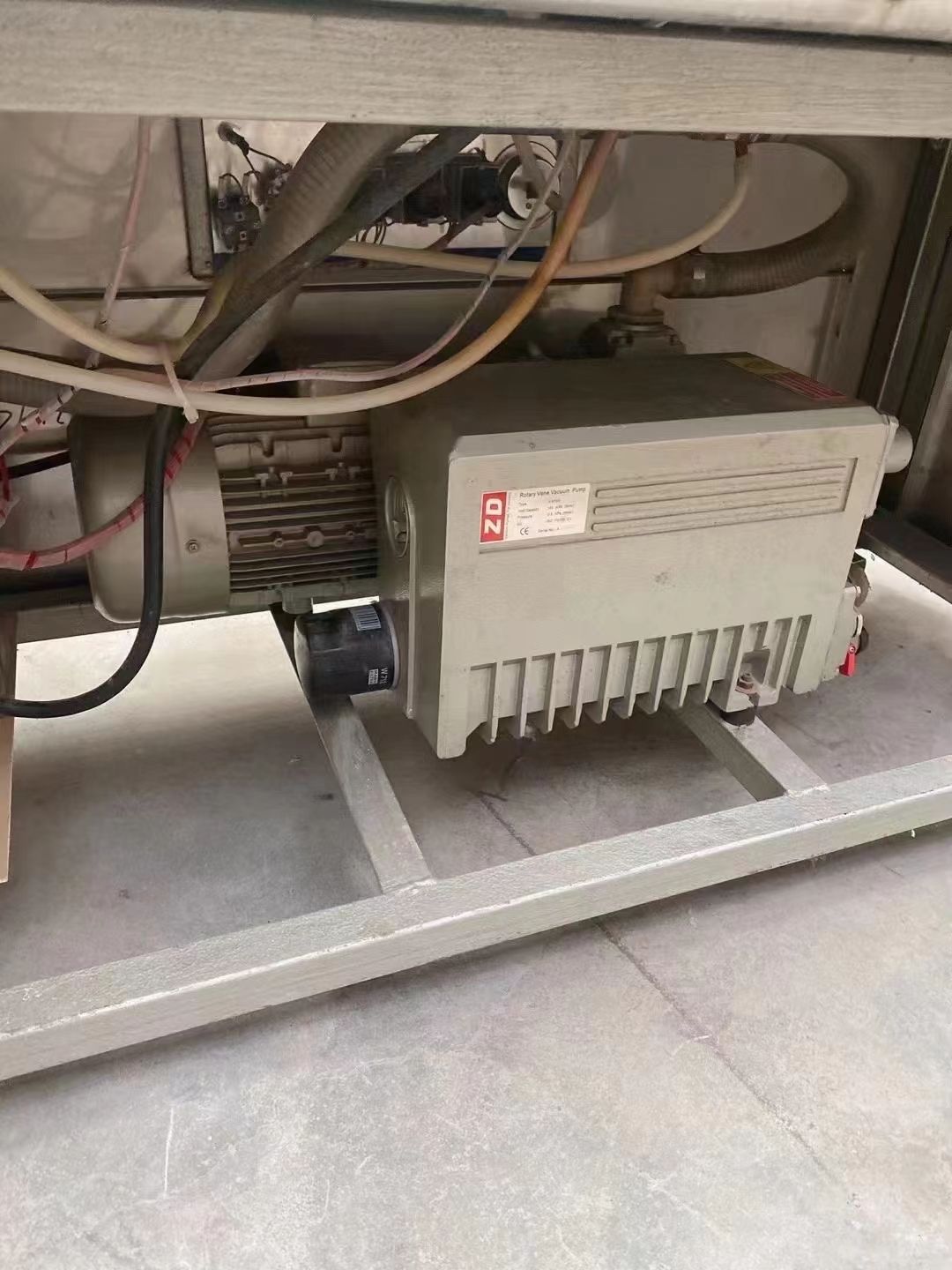 轉(zhuǎn)讓二手真空包裝機 一臺600型諸城產(chǎn)雙室真空包裝機