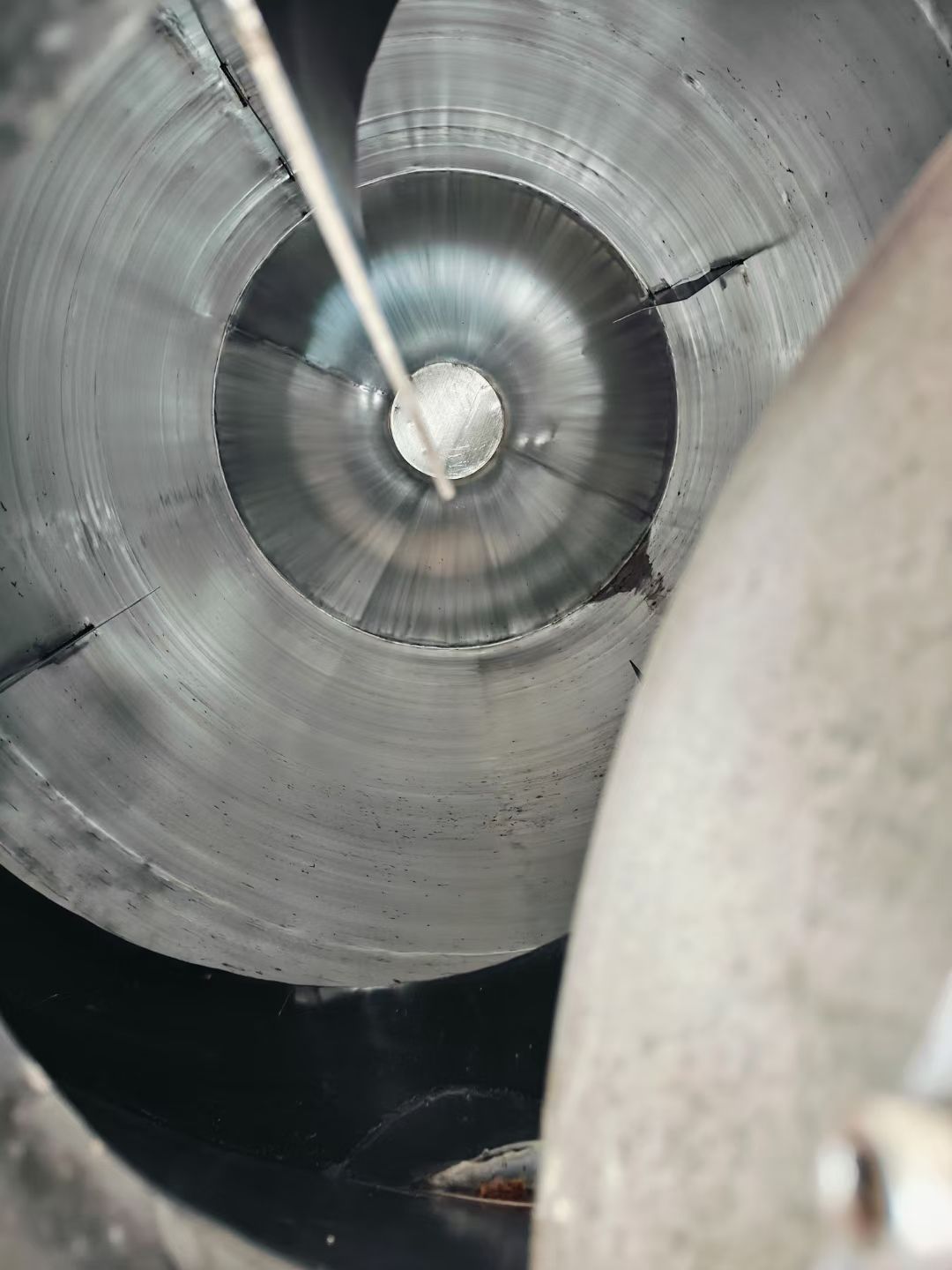 轉(zhuǎn)讓二手二維混合機(jī) 一臺容積4000升不銹鋼二維運(yùn)動混合機(jī)