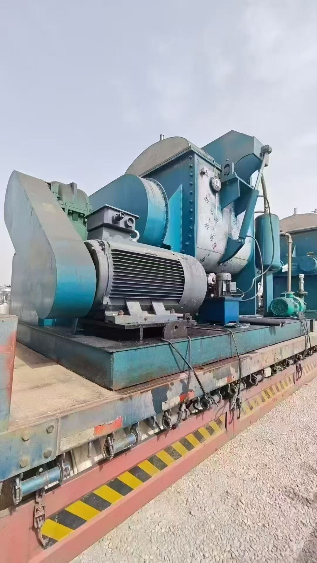 转让二手真空捏合机 一台容积3000升翻缸翻盖真空捏合机