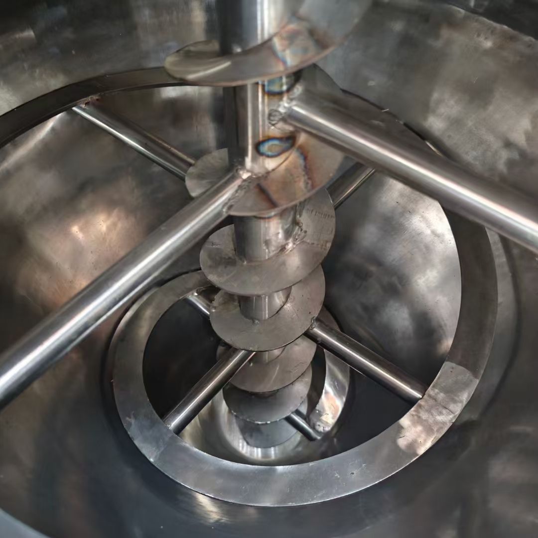 轉(zhuǎn)讓二手錐形混合機(jī) 兩臺(tái)容積100L無(wú)錫鑫海產(chǎn)單錐螺旋錐形混合機(jī)