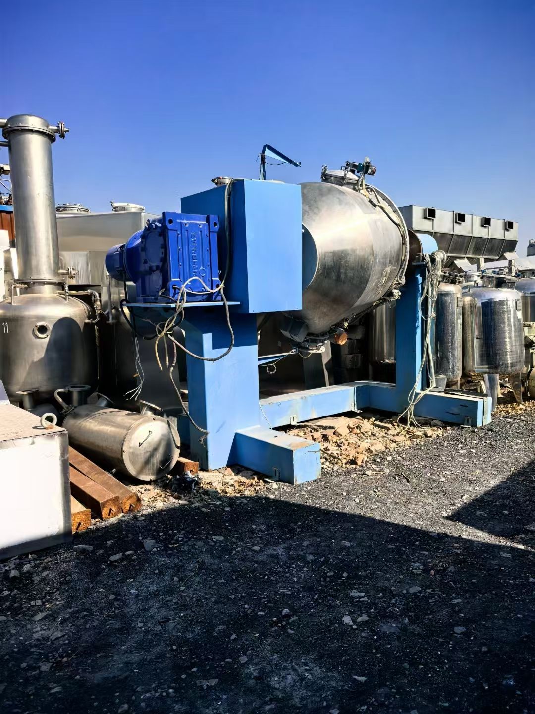 轉(zhuǎn)讓二手雙運動混合機 一臺容積2000L不銹鋼雙運動混合機