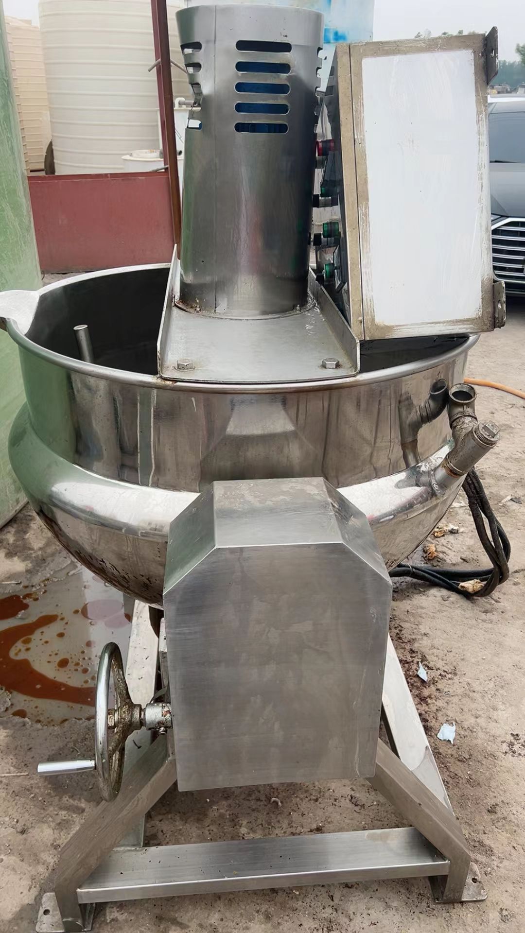 轉(zhuǎn)讓二手電加熱夾層鍋 一臺(tái)容積400升帶傾斜攪拌電加熱夾層鍋