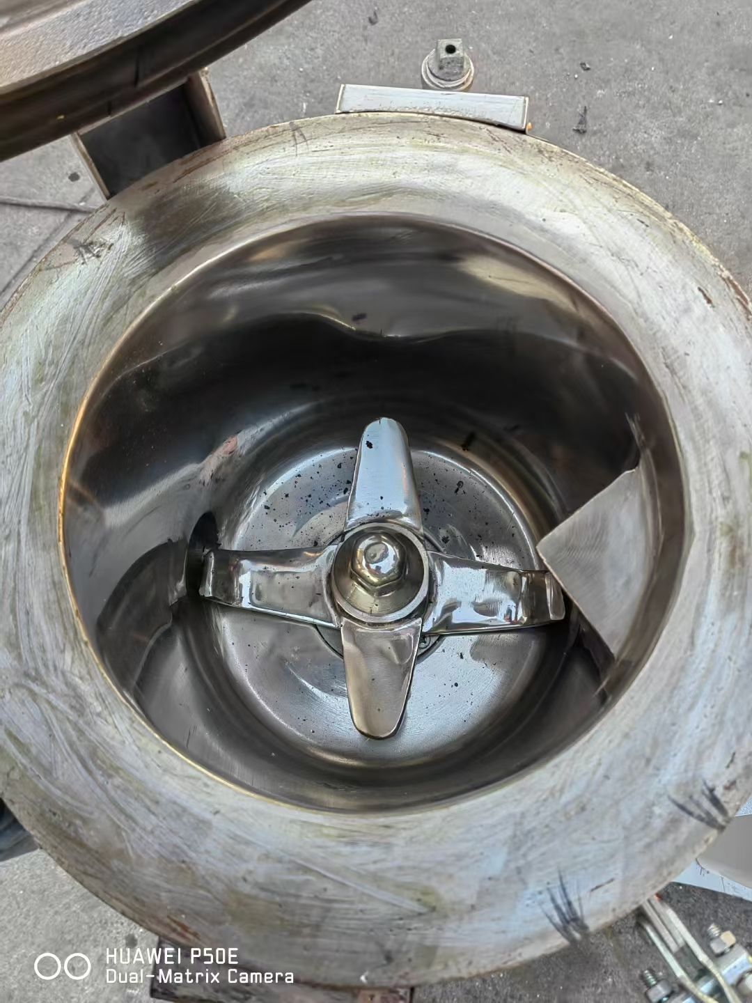 轉(zhuǎn)讓二手高速混合機(jī) 一臺(tái)10L實(shí)驗(yàn)型立式高速混合機(jī)