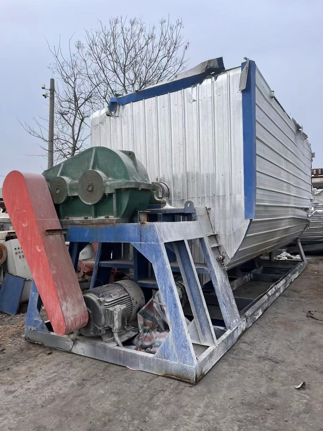 轉(zhuǎn)讓二手螺帶混合機(jī) 容積30噸-50噸翻缸螺帶混合機(jī)