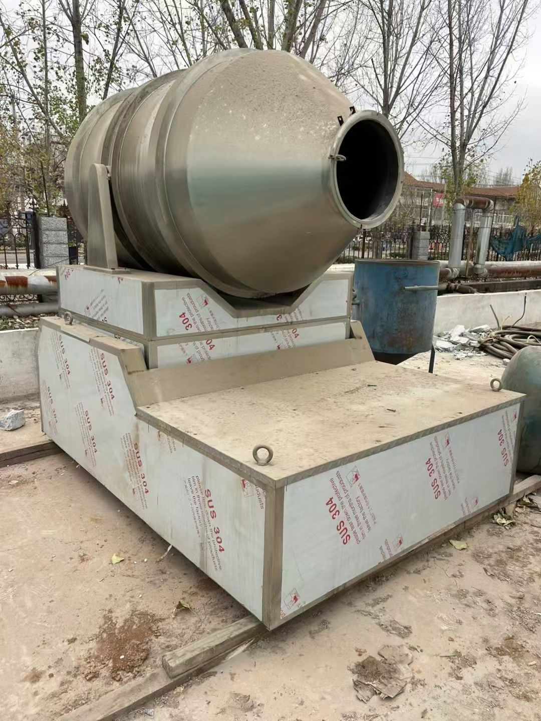 轉(zhuǎn)讓二手二維混合機 一臺容積2000L全不銹鋼二維運動混合機