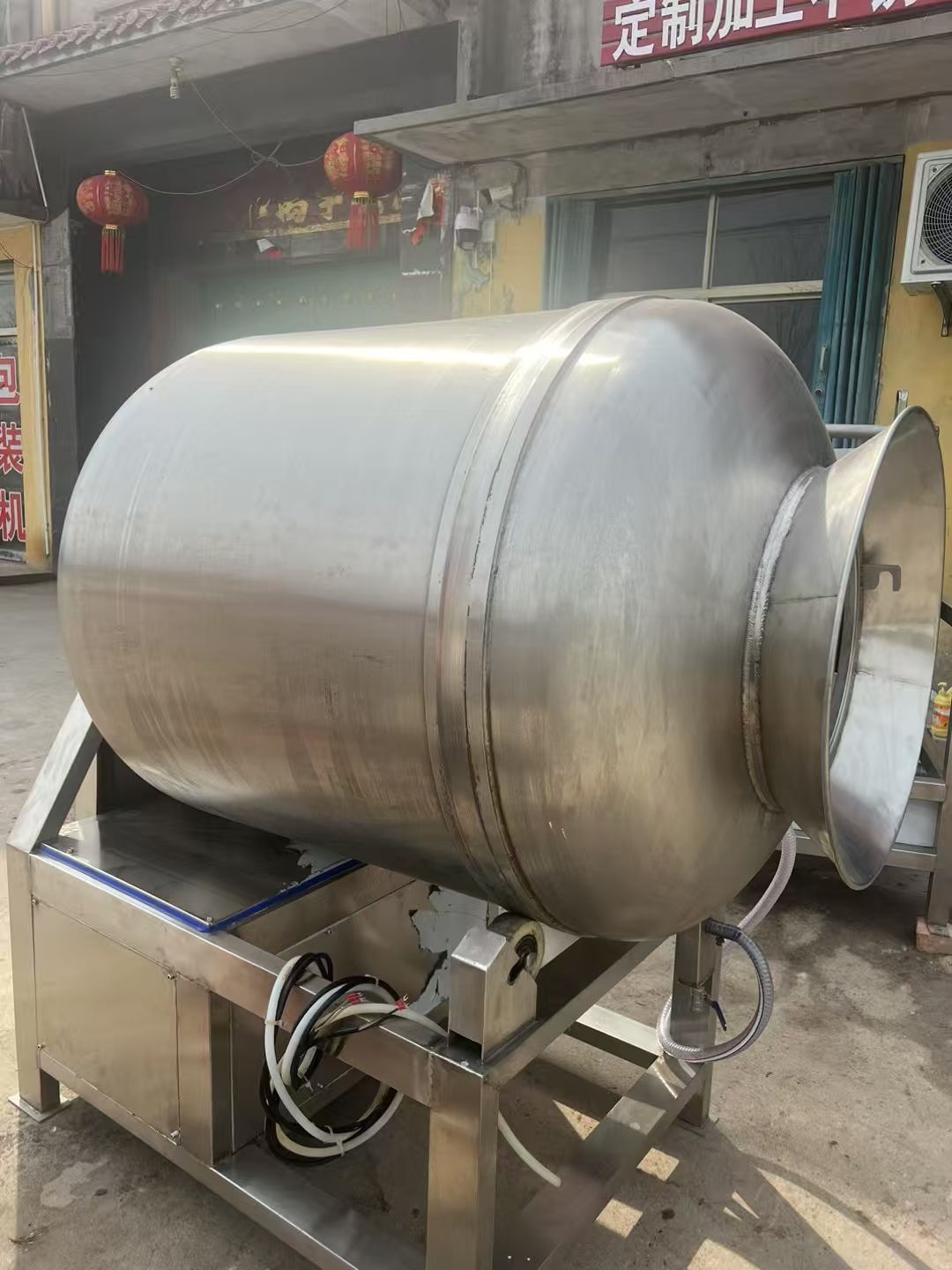 轉(zhuǎn)讓二手真空滾揉機 一臺容積500升變頻調(diào)速真空滾揉機