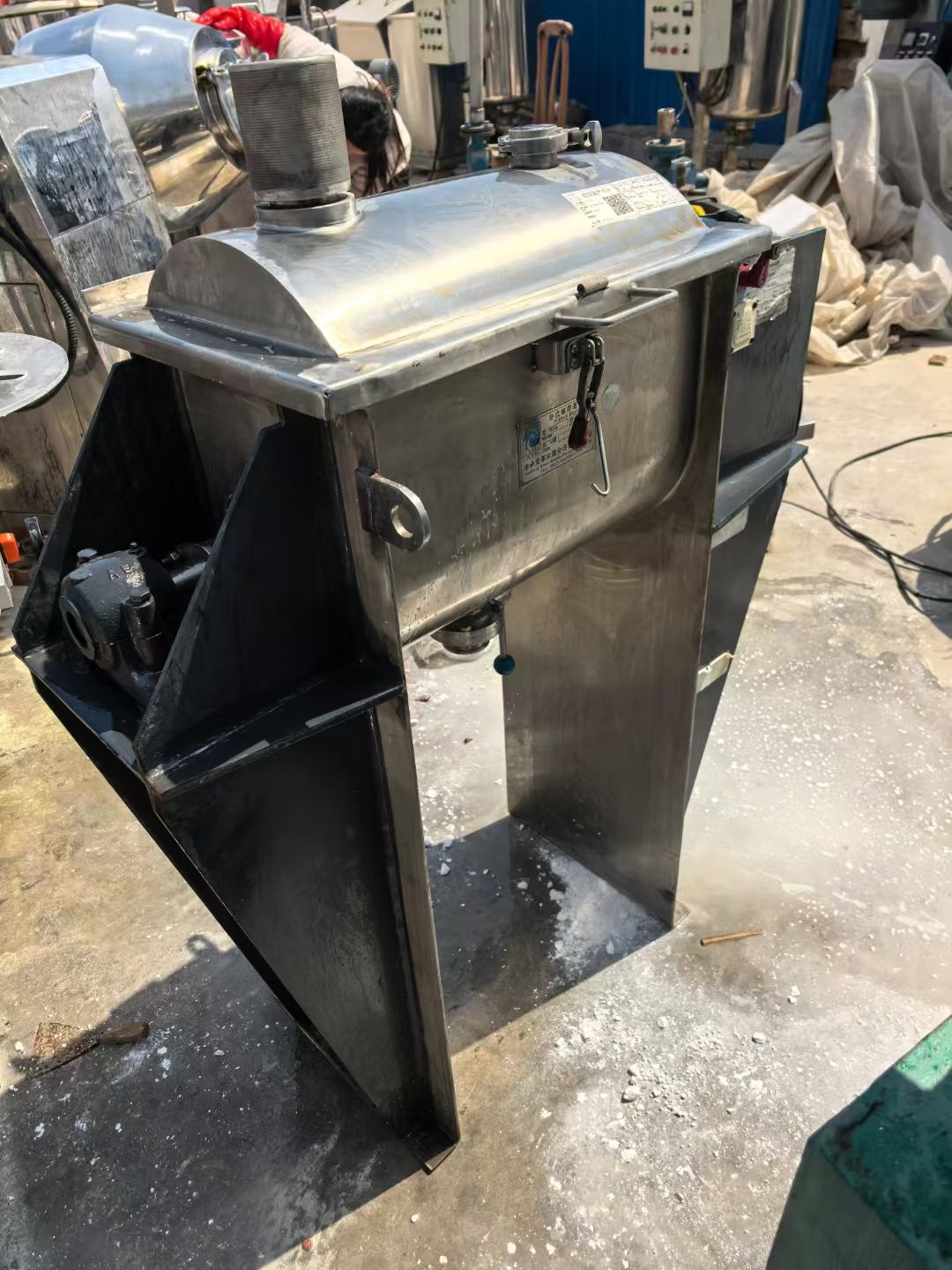 轉(zhuǎn)讓二手螺帶混合機 一臺容積50升實驗型重型螺帶混合機