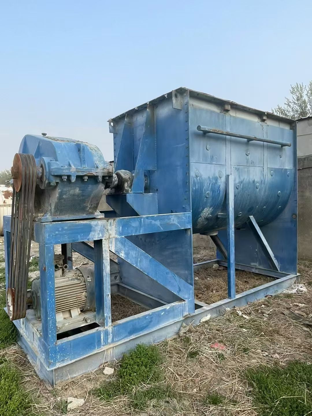 轉(zhuǎn)讓二手螺帶混合機(jī) 一臺(tái)容積6立方重型不銹鋼臥式螺帶混合機(jī)