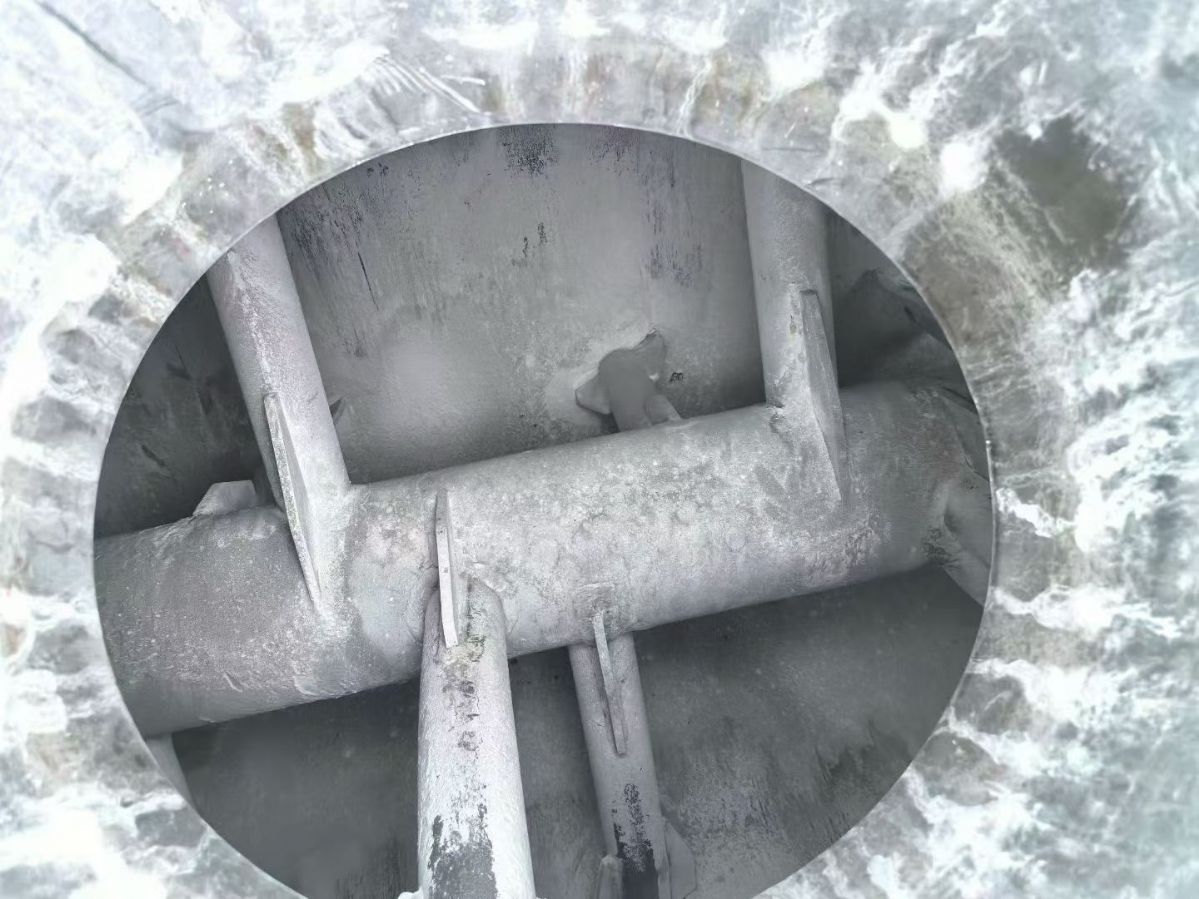 转让二手耙式干燥机 一台容积6000升材质316轴通蒸汽耙式真空干燥机