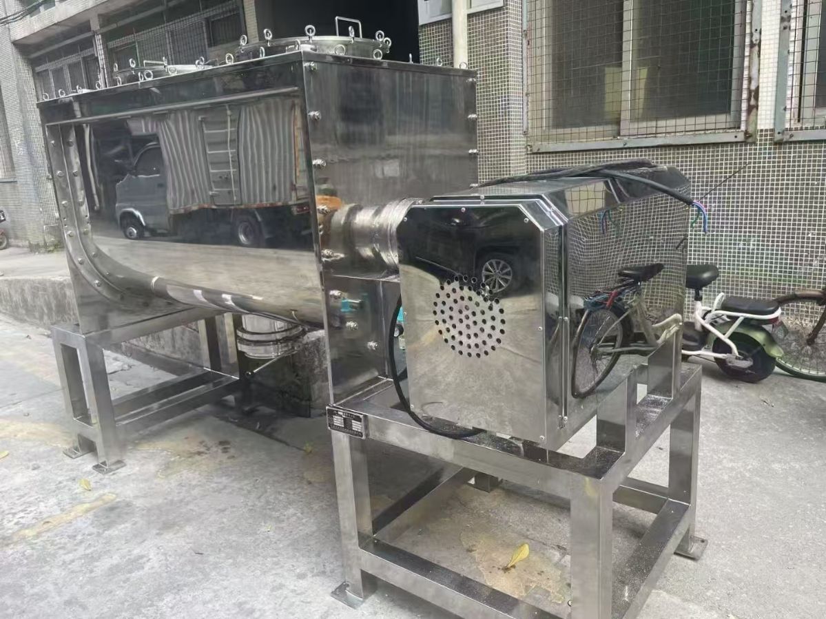 轉(zhuǎn)讓二手螺帶混合機 一臺容積1立方食品級拋光螺帶混合機