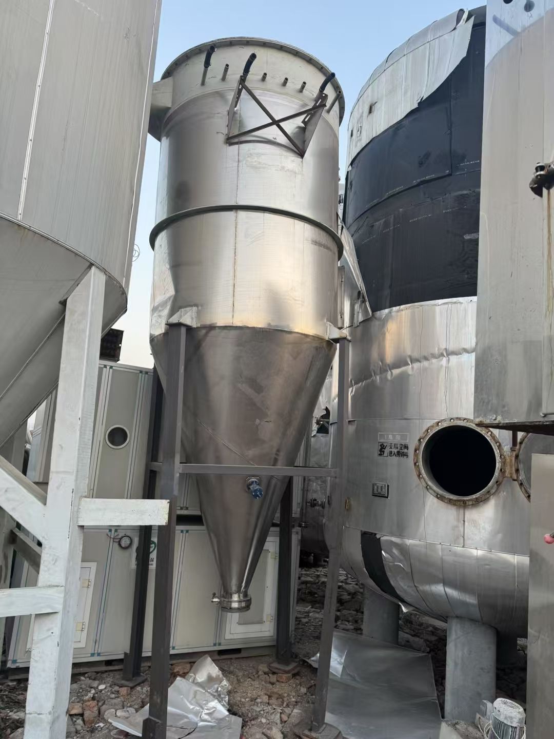 轉(zhuǎn)讓二手噴霧干燥機(jī) 一套150型電加熱離心式噴霧干燥機(jī)