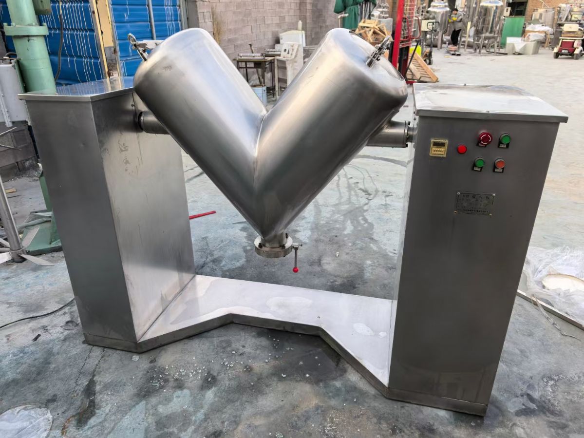 轉(zhuǎn)讓二手V型混合機 一臺容積150升全不銹鋼高效V型混合機