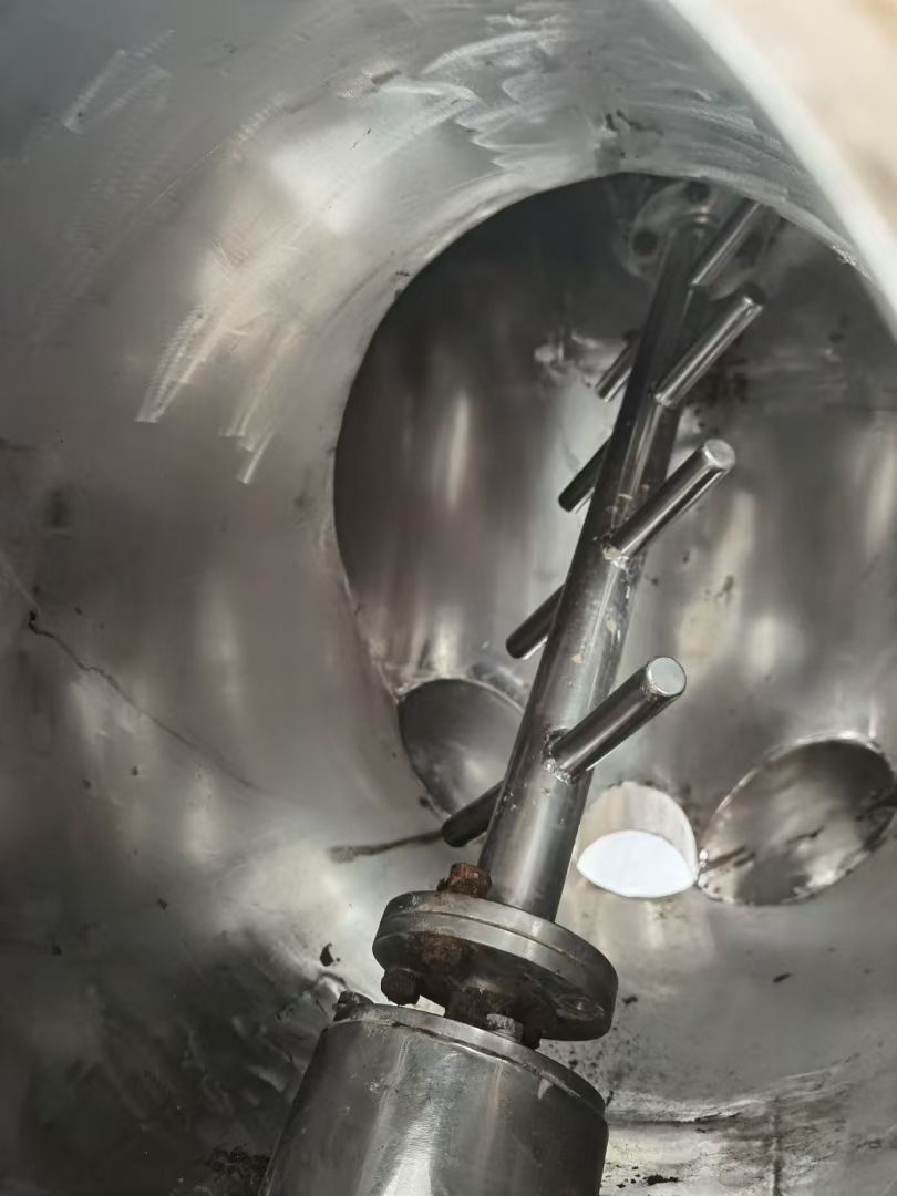轉讓二手V型混合機 一臺容積200升內(nèi)強制攪拌高效V型混合機