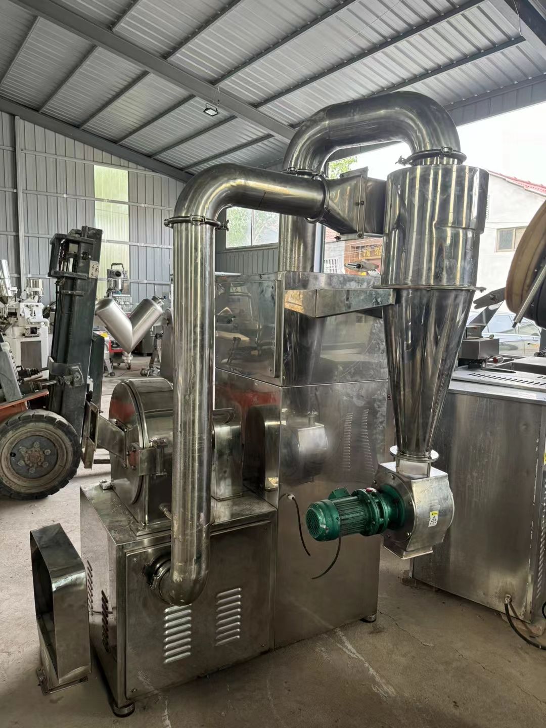 轉(zhuǎn)讓二手渦輪粉碎機(jī) 一套450型外掛除塵渦輪粉碎機(jī)