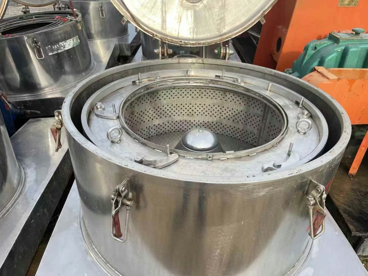 轉(zhuǎn)讓二手平板離心機 四臺1000型全不銹鋼平板吊帶式離心機