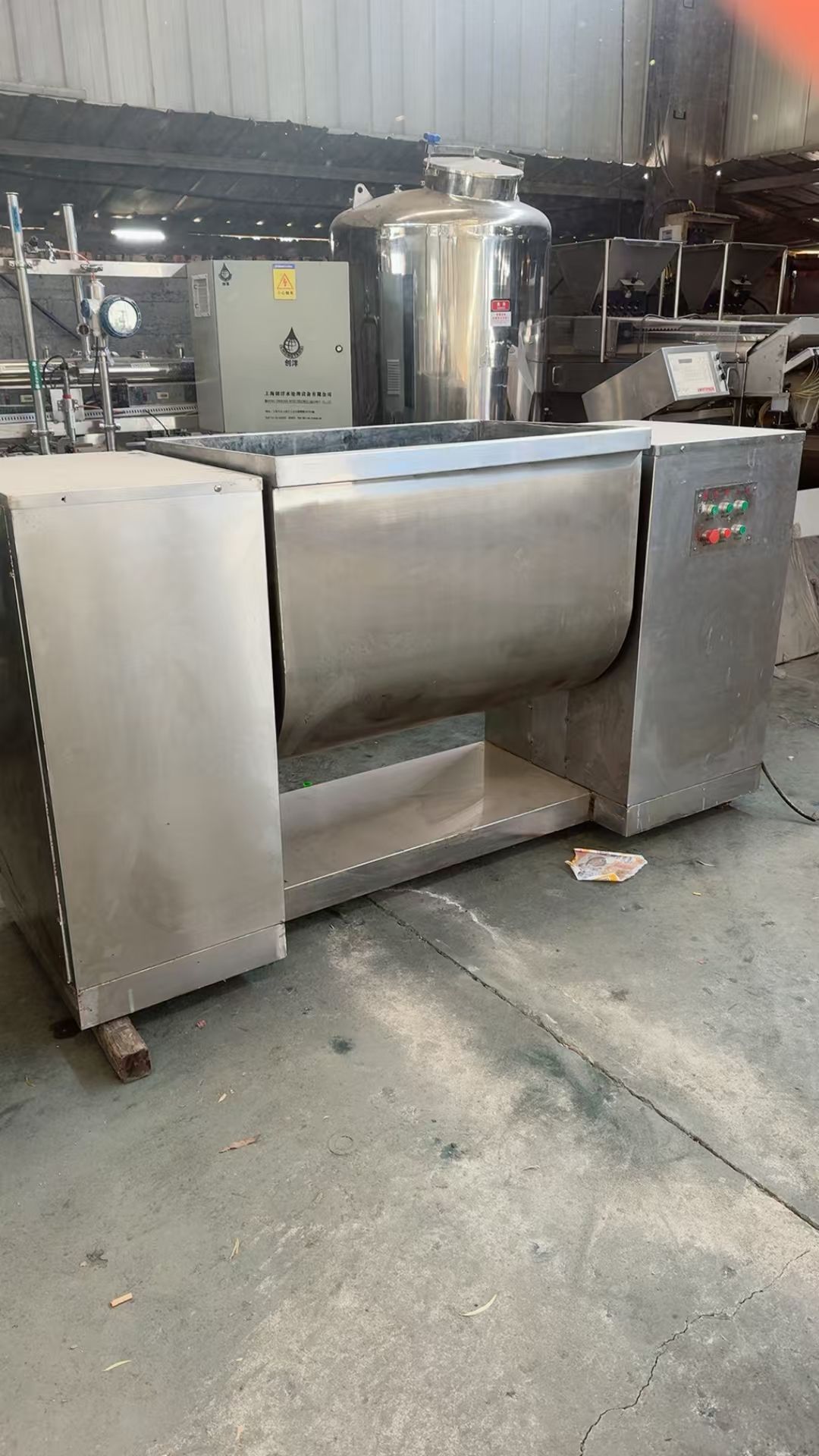 轉(zhuǎn)讓二手槽型混合機(jī) 一臺(tái)容積500L全不銹鋼臥式槽型混合機(jī)