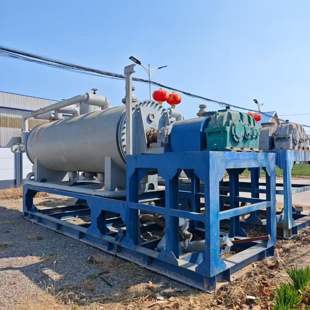 轉讓二手耙式干燥機 兩臺容積5立方材質316軸可加熱真空耙式干燥機