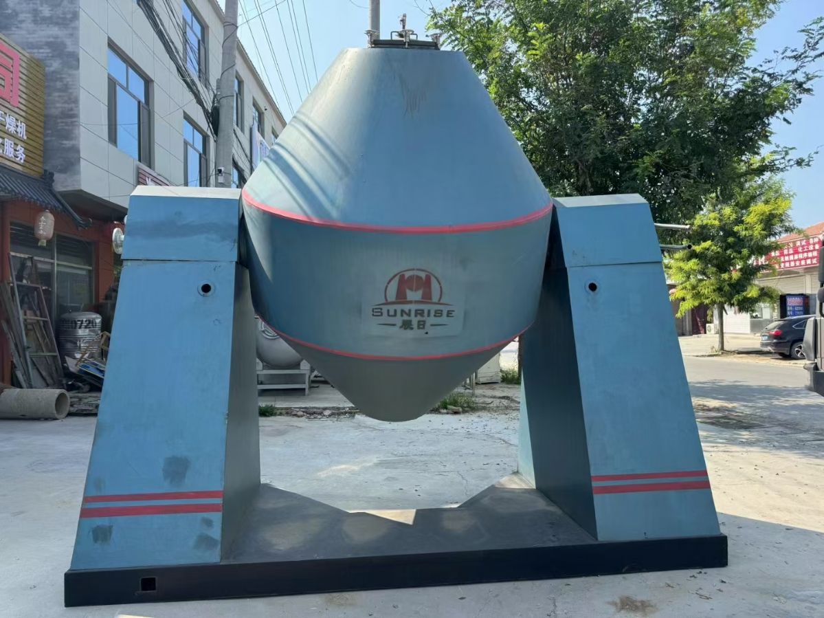 轉(zhuǎn)讓二手雙錐干燥機 一臺容積5000L外碳鋼內(nèi)搪瓷真空雙錐干燥機