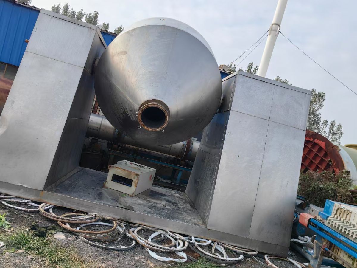 轉讓二手雙錐干燥機 一臺容積6000L不銹鋼真空回轉雙錐干燥機