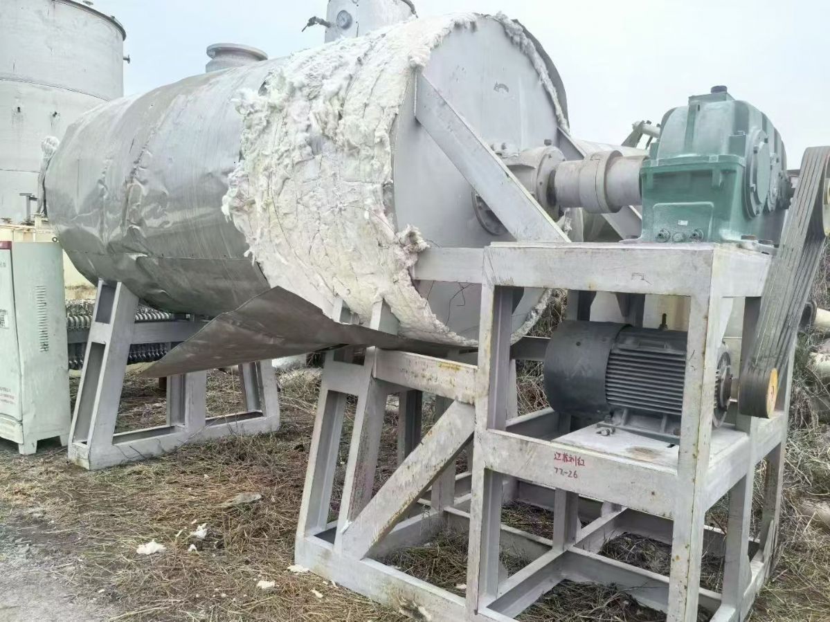 转让二手耙式干燥机 一台容积6000升材质316轴通蒸汽耙式真空干燥机