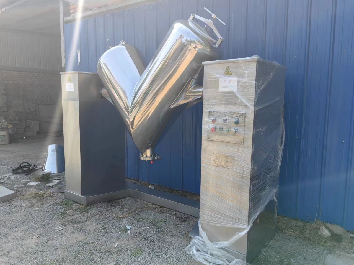 轉(zhuǎn)讓二手V型混合機 一臺500L江陰瑰寶產(chǎn)高效V型混合機
