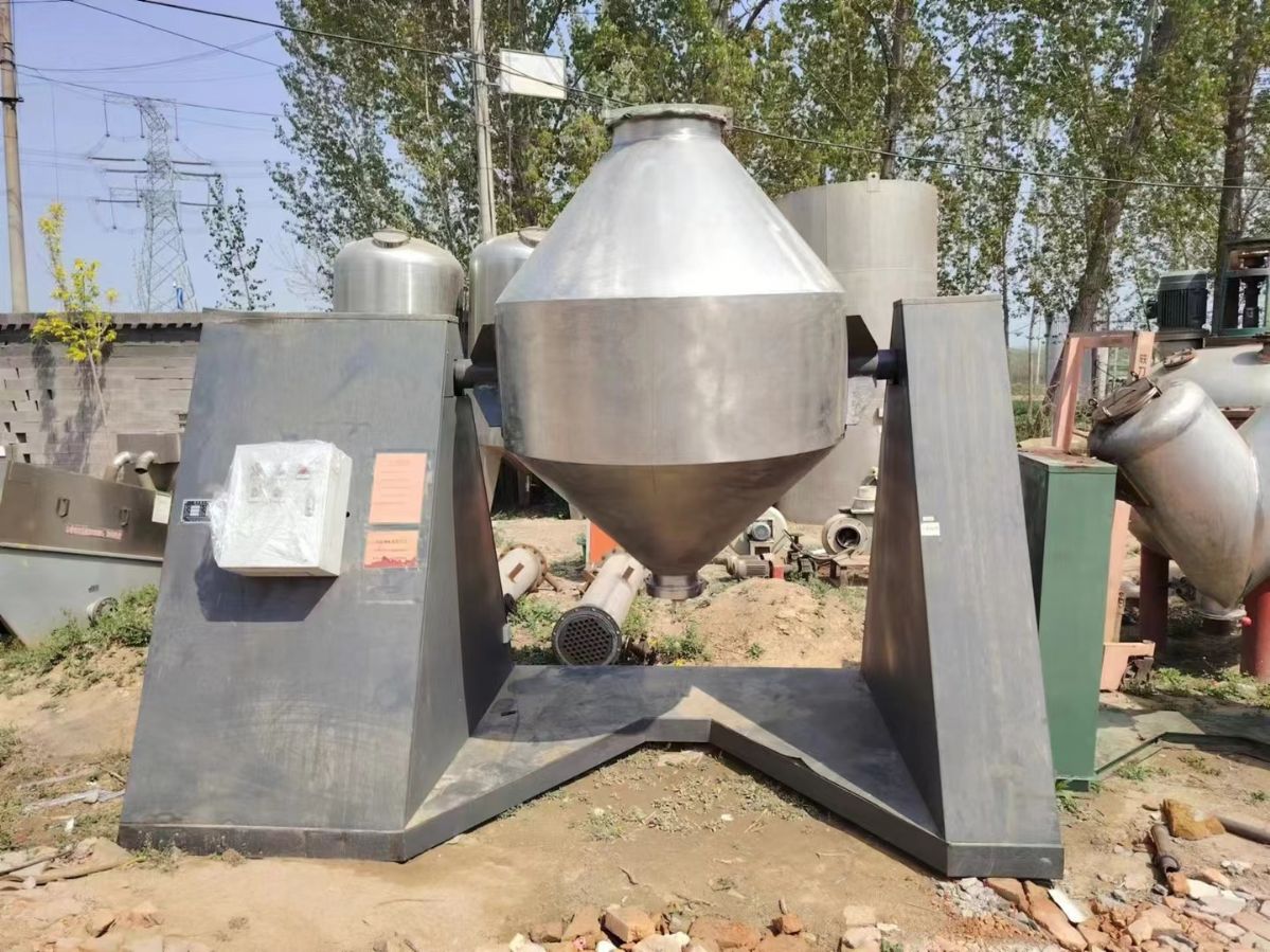 轉(zhuǎn)讓二手雙錐混合機 一臺容積2000L半不銹鋼雙錐式混合機