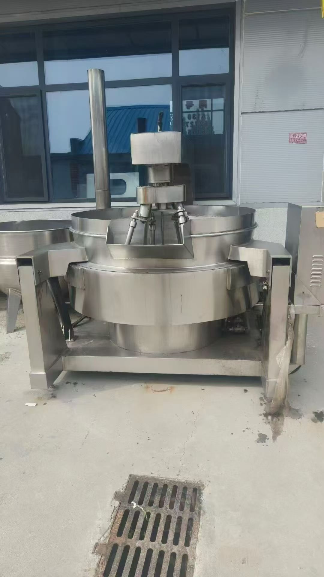 转让二手行星炒锅 四台容积800升燃气加热多爪行星炒锅