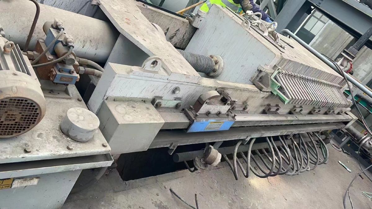 轉(zhuǎn)讓二手景津壓濾機 兩臺30平方景津產(chǎn)隔膜自動壓濾機