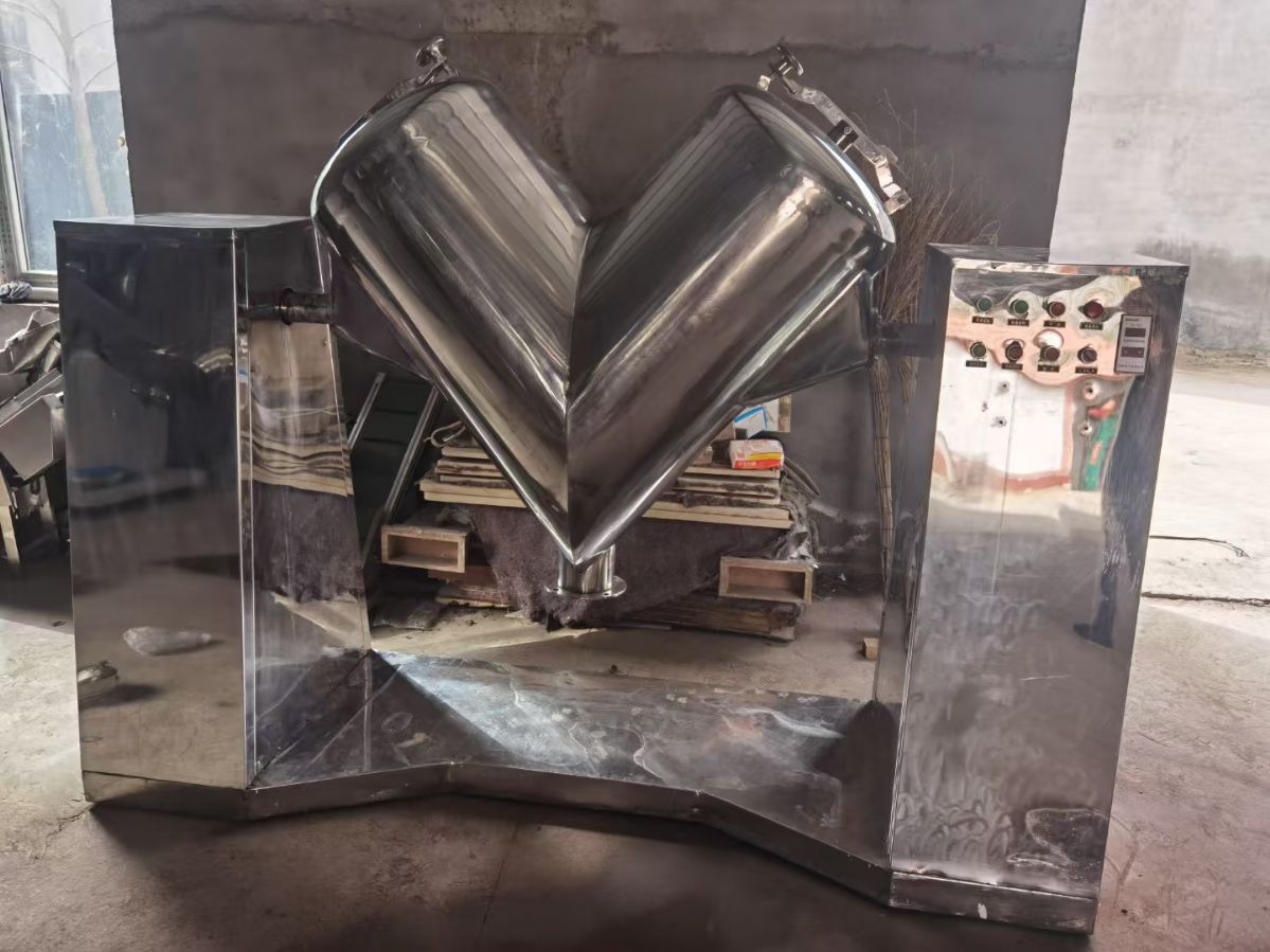 轉讓二手V型混合機 一臺容積200升內(nèi)強制攪拌高效V型混合機