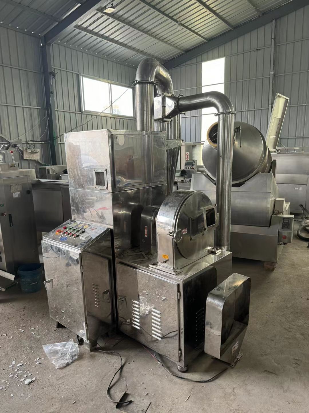轉(zhuǎn)讓二手渦輪粉碎機(jī) 一套450型外掛除塵渦輪粉碎機(jī)
