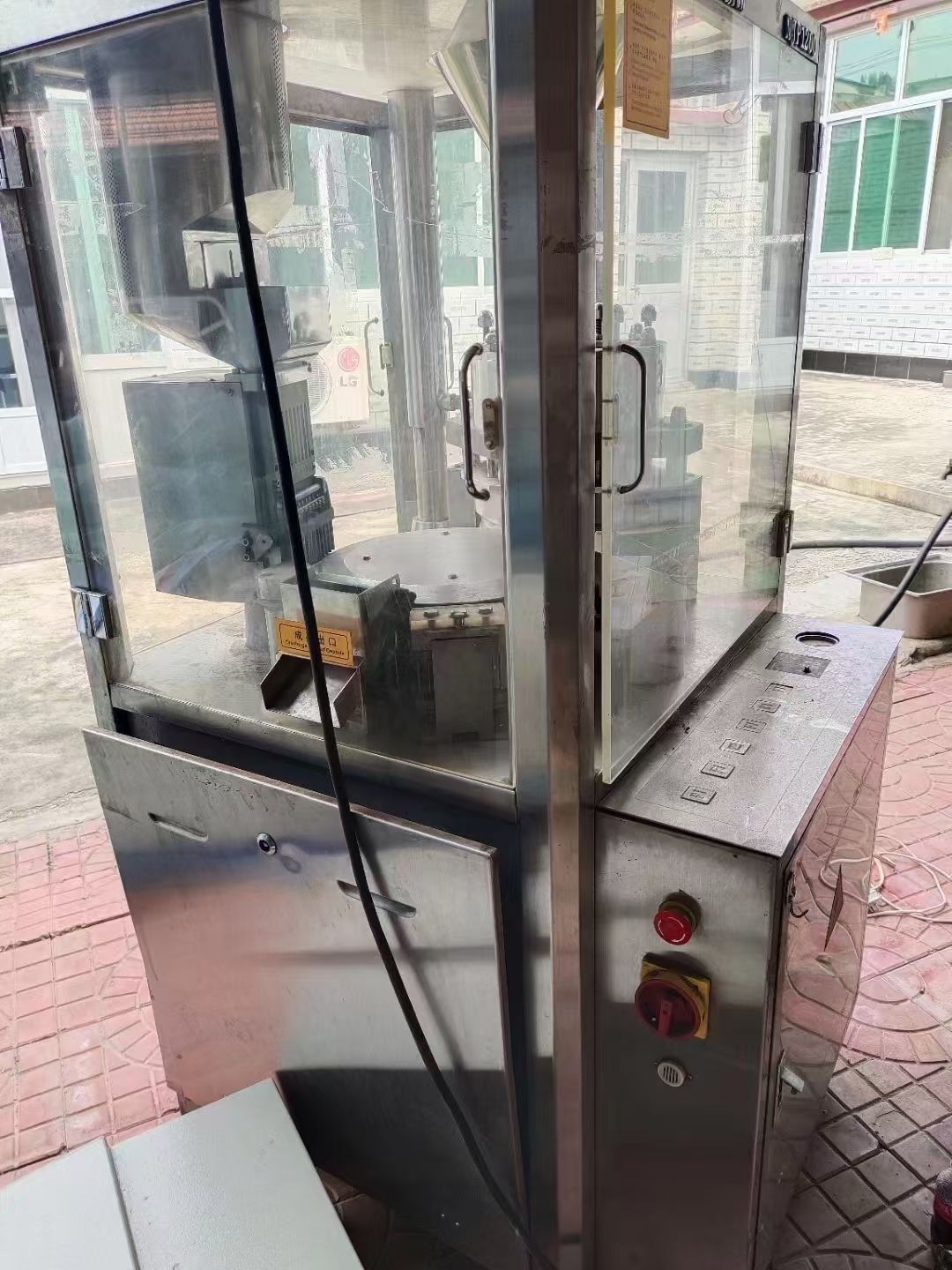 轉(zhuǎn)讓二手膠囊填充機 一臺1200型配0號模具軟膠囊填充機
