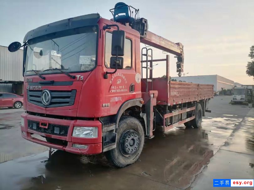 低價(jià)轉(zhuǎn)讓5噸6.3噸8噸12噸隨車吊 8成新以上