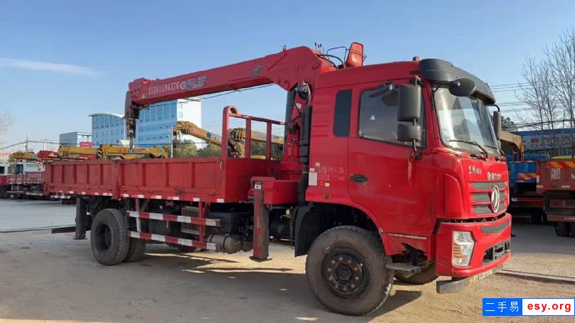 低價(jià)轉(zhuǎn)讓5噸6.3噸8噸12噸隨車吊 8成新以上