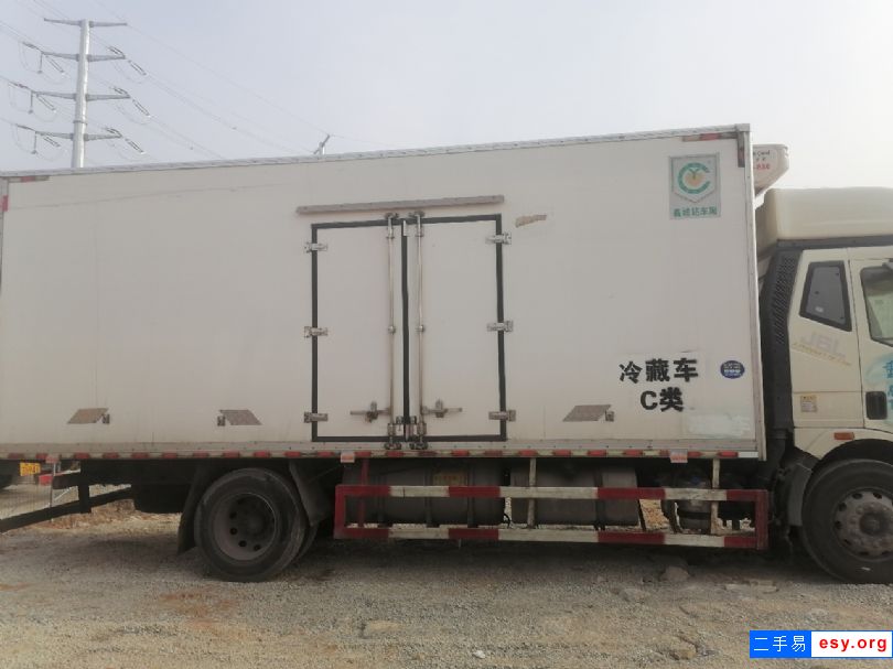 誠(chéng)信轉(zhuǎn)讓4.2米5.2米6.8米廂式冷藏車(chē) 國(guó)五8成新
