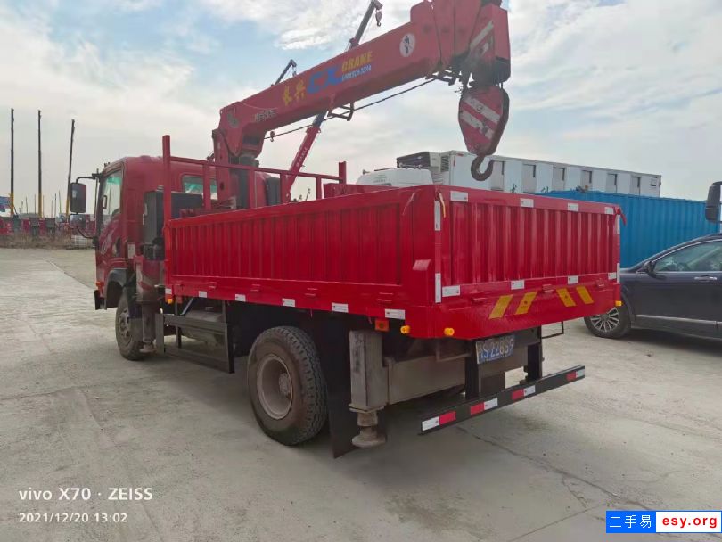 低價(jià)轉(zhuǎn)讓5噸6.3噸8噸12噸隨車吊 8成新以上