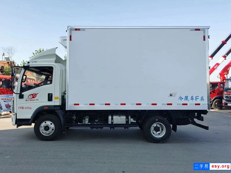 轉(zhuǎn)讓藍(lán)牌4.2米廂式冷藏車 新車二手廠家直銷