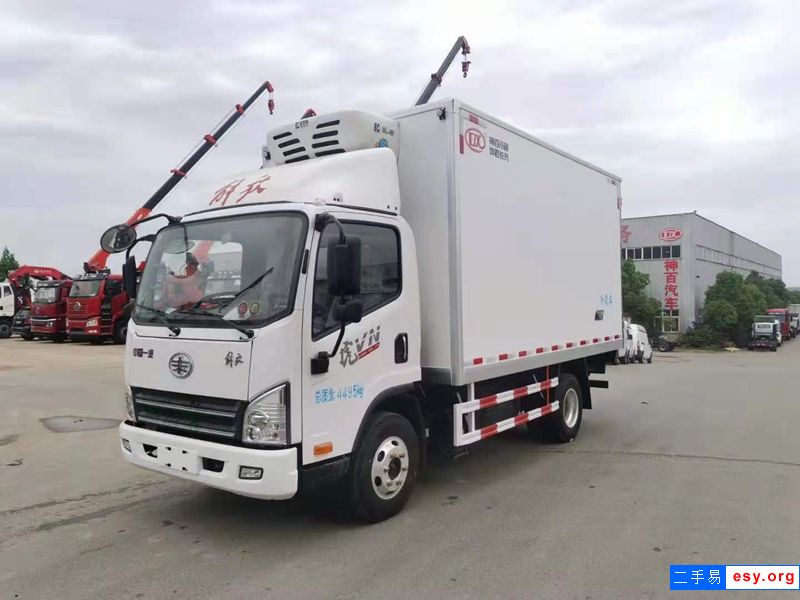 轉(zhuǎn)讓藍(lán)牌4.2米廂式冷藏車 新車二手廠家直銷
