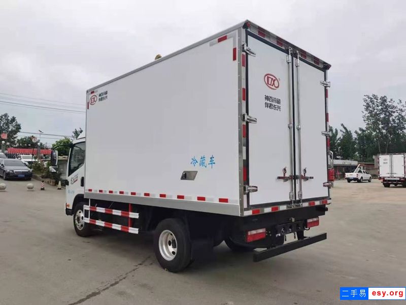 轉(zhuǎn)讓藍(lán)牌4.2米廂式冷藏車 新車二手廠家直銷