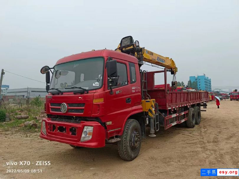 轉(zhuǎn)讓12噸14噸16噸隨車吊 徐工三一等可按揭價格便宜