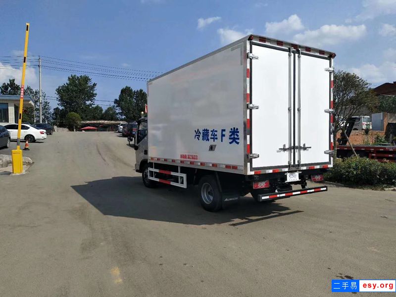 出售國(guó)六4.2米廂式冷藏車(chē) 全國(guó)包上牌可按揭