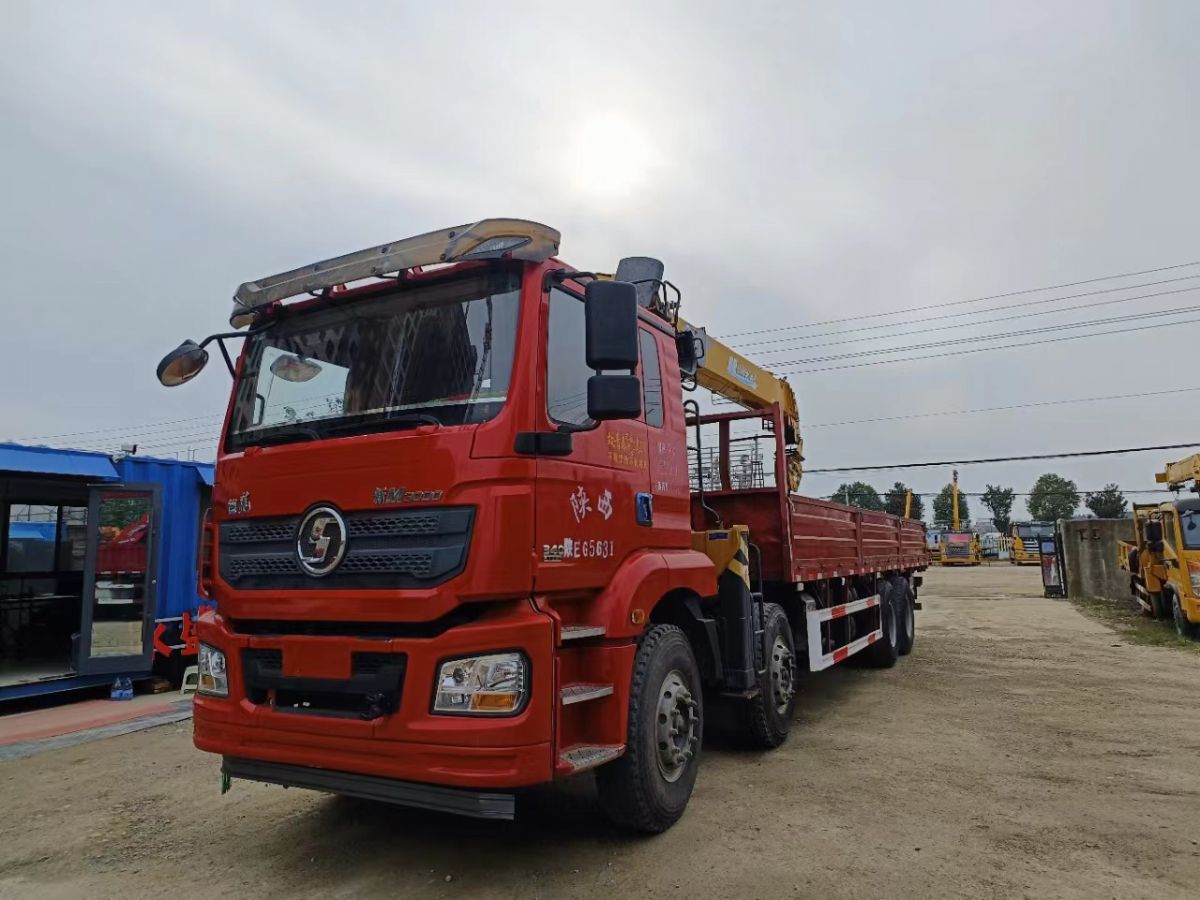 轉(zhuǎn)讓徐工12噸14噸隨車吊 工地完工低價(jià)賣