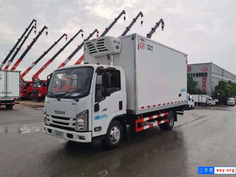 出售國(guó)六4.2米廂式冷藏車(chē) 全國(guó)包上牌可按揭