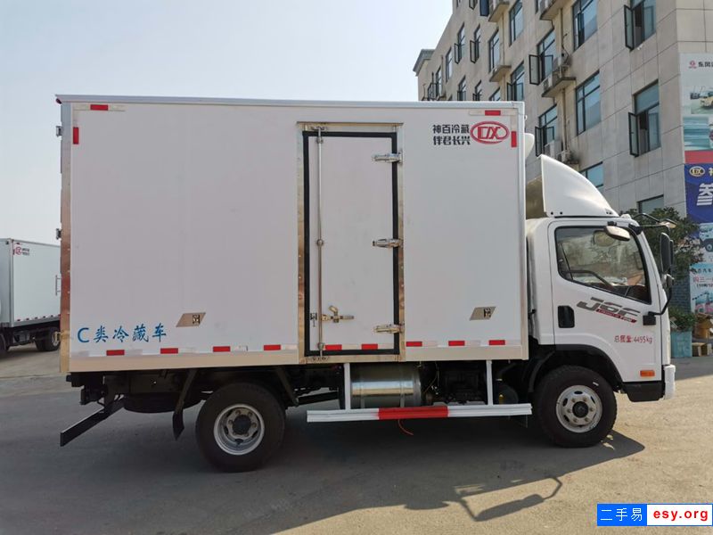 出售國(guó)六4.2米廂式冷藏車(chē) 全國(guó)包上牌可按揭
