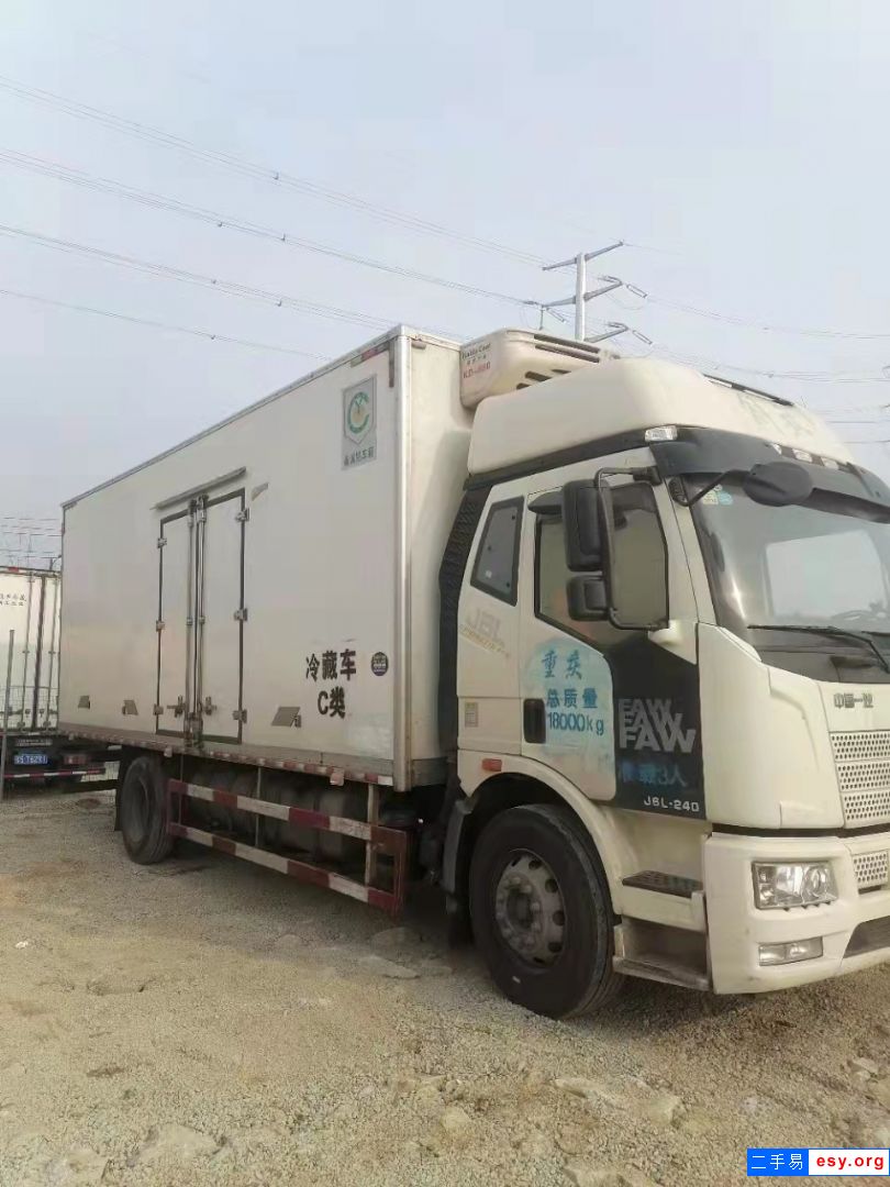轉(zhuǎn)讓國(guó)五4.2米6.8米廂式冷藏車(chē) 包過(guò)戶(hù)