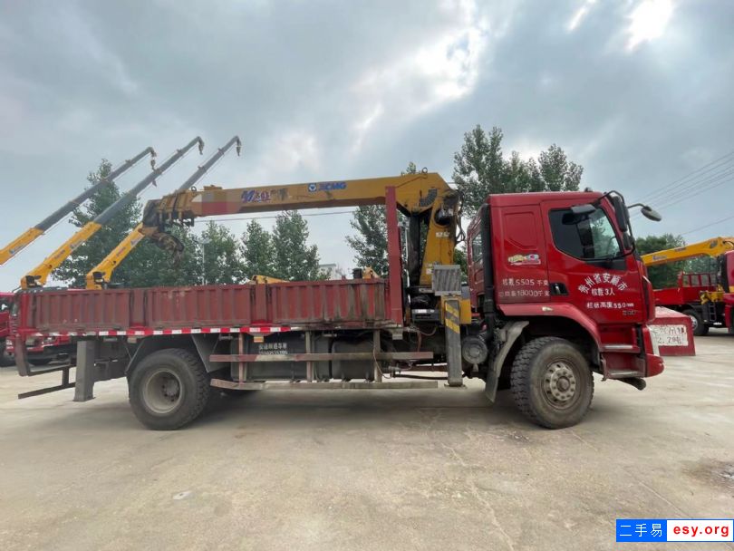轉(zhuǎn)讓準(zhǔn)新車6.3噸8噸10噸12噸14噸16噸隨車吊包過(guò)戶價(jià)格優(yōu)惠